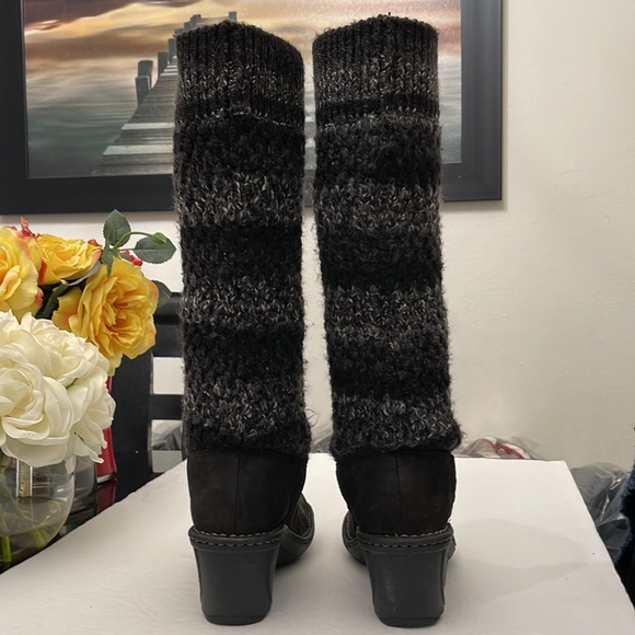 UGG WINTER WEDGED KNIT BOOTS WOMENS SIZE 6 - Picture 3 of 14
